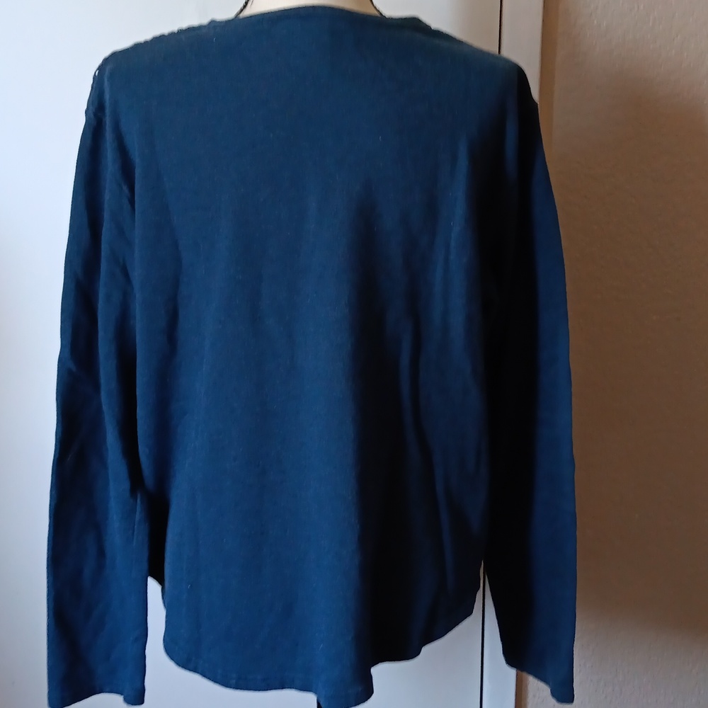 Sweater - Picture 3 of 3